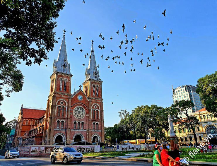 Nhà thờ Đức Bà- 1 trong những biểu tượng lâu đời tại Sài thành (ảnh: sưu tầm)