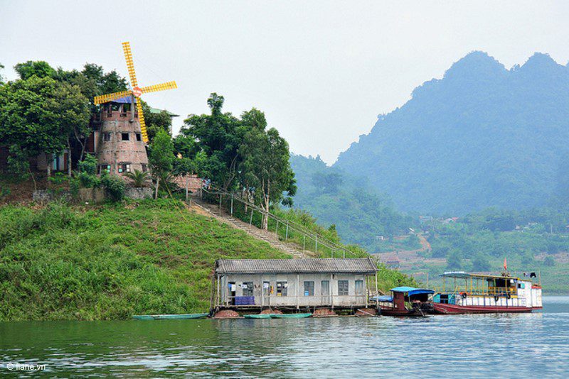 Tham quan điểm du lịch gần Hà Nội ở Hòa Bình