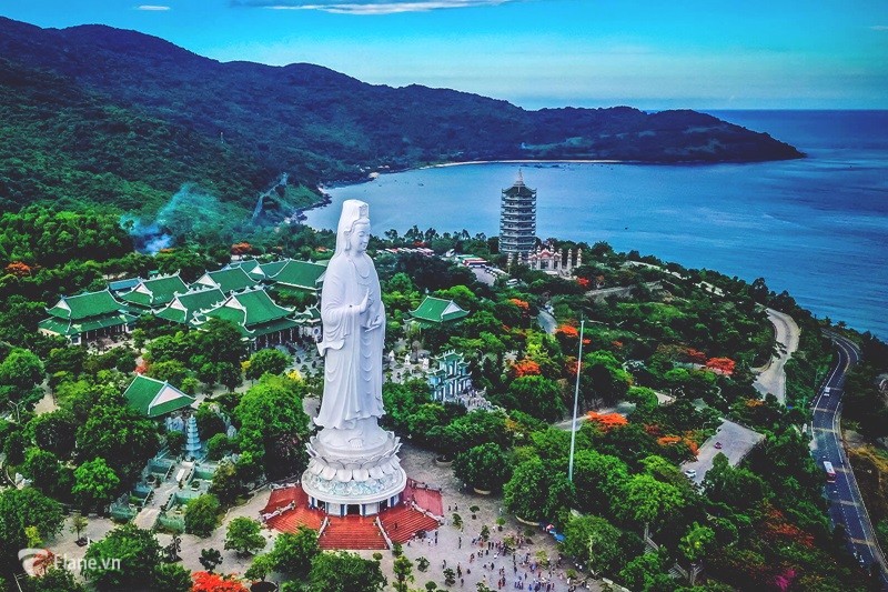 Tượng Phật Bà tại bán Đảo Sơn Trà được công nhận cao nhất Đông Nam Á