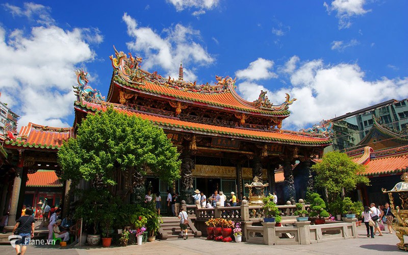 Chùa Long Sơn - điểm tâm linh nổi tiếng ở Nha Trang