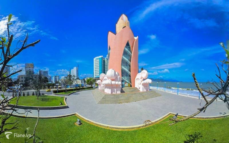 Tháp Trầm Hương biểu tượng thành phố