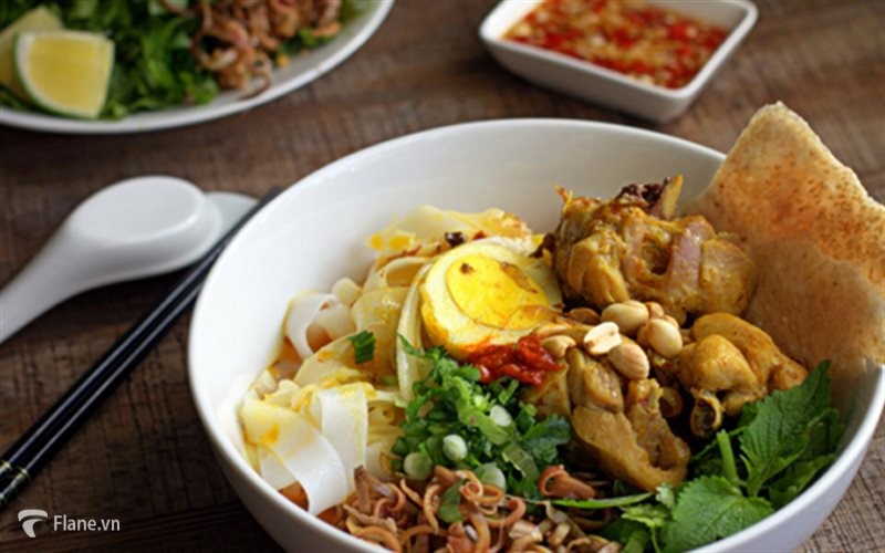 Món mì Quảng nổi tiếng thơm ngon hấp dẫn 