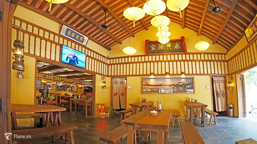 Vạn Lộc - nhà hàng Hội An lâu đời nhất phố cổ
