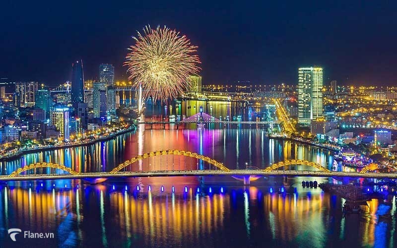 Vé pháo hoa Đà Nẵng ngắm nhìn thành phố về đêm 