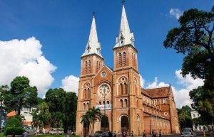 Kinh nghiệm tham quan nhà thờ chính tòa Đức Bà Hồ Chí Minh
